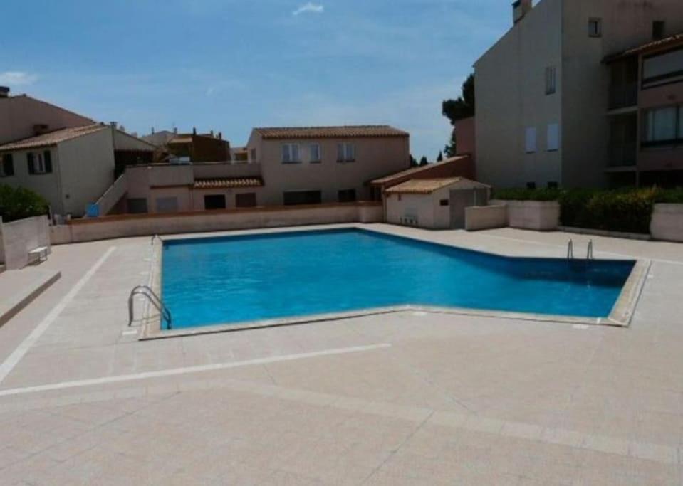 Agreable - Piscine - Parking - Proche Richelieu Apartment Agde